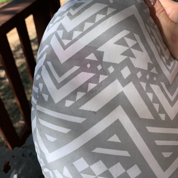 3 pillows vs pink - Picture 7 of 9